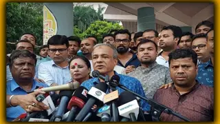 দুর্গাপূজায় কোনো ধরনের নিরাপত্তা ঝুঁকি নেই: স্বরাষ্ট্র উপদেষ্টা